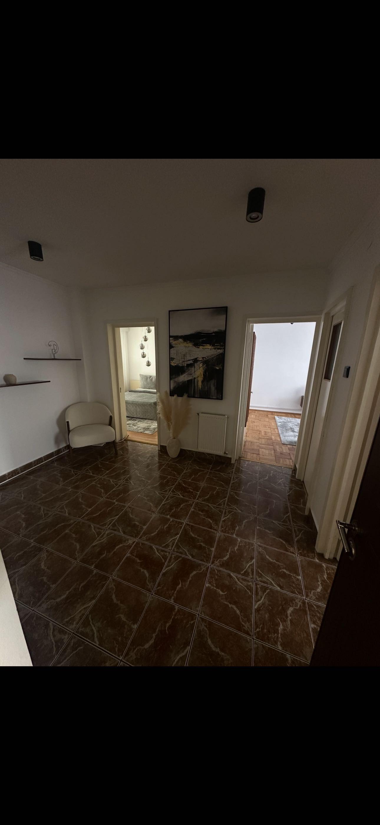 Apartament 4 camere Banat