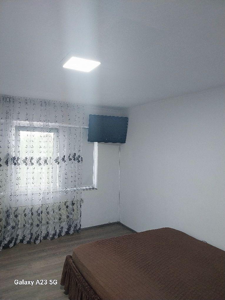 Închiriez garsoniera