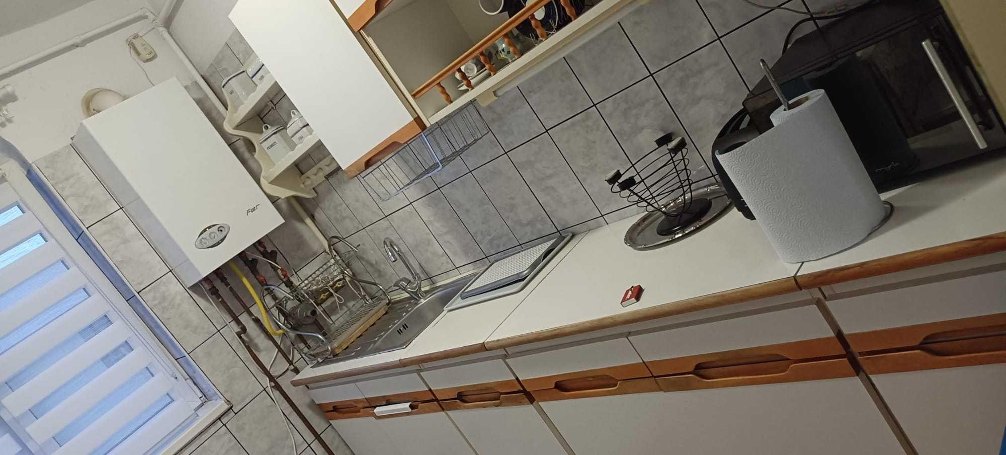 Apartament de inchiriat