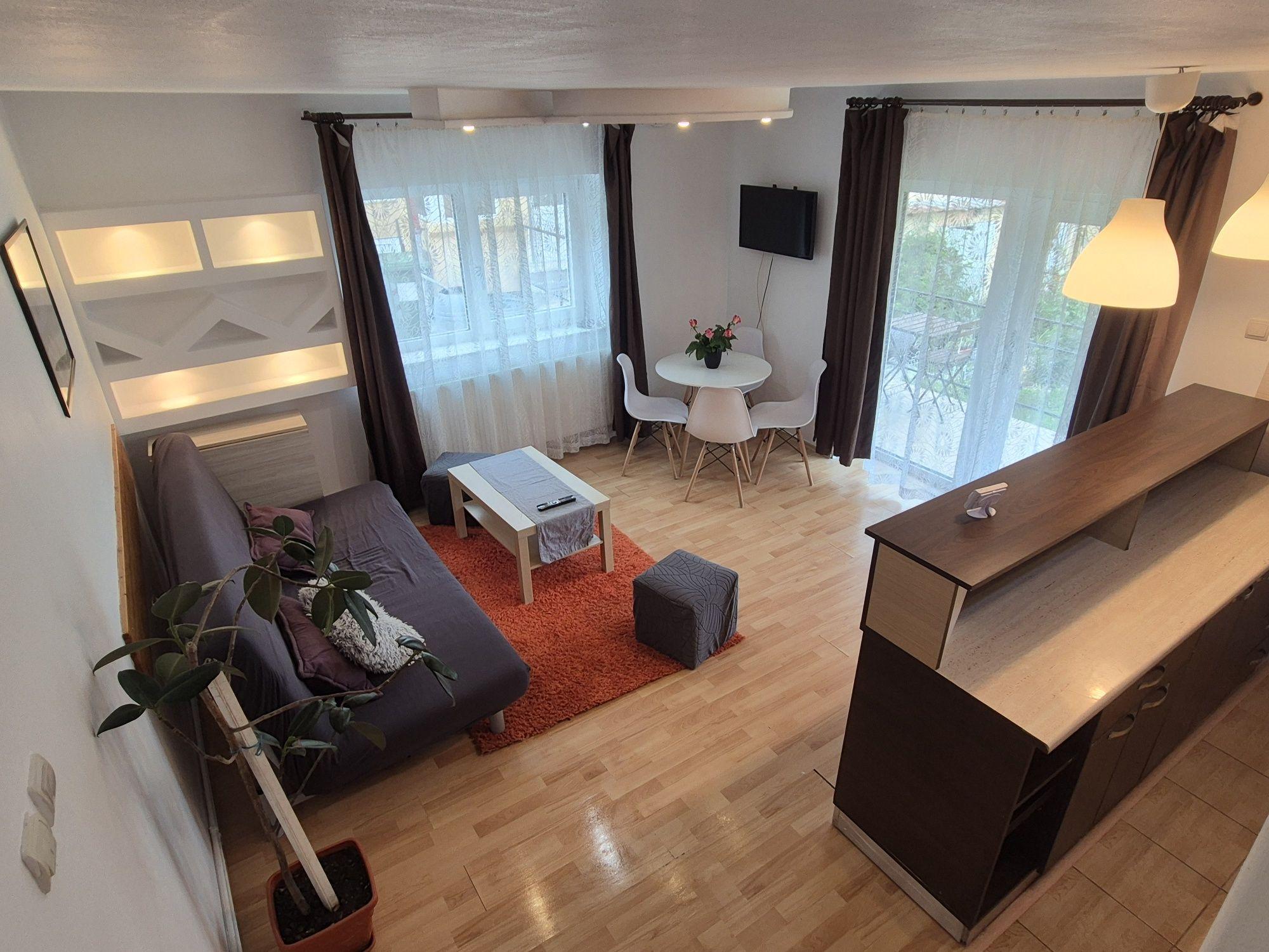 Inchirez casuta in zona Nord, de dimensiunea unui apartament cu 2 camere - imagine 1