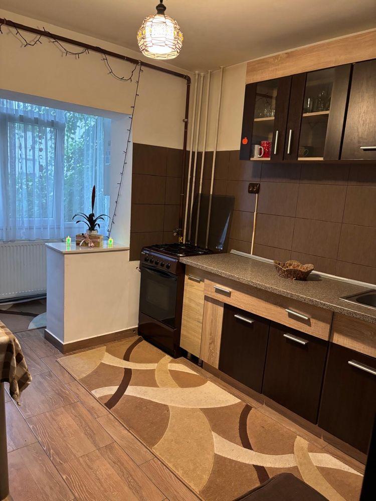 Inchiriez apartament cu 2 camere zona obcini - imagine 1