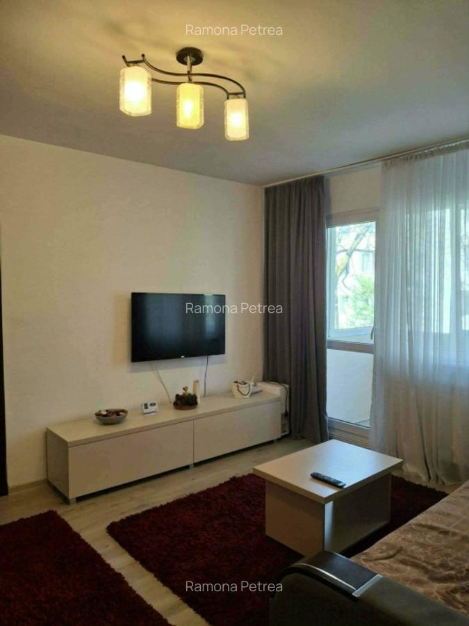 Proprietar, închiriez  apartament 2 camere