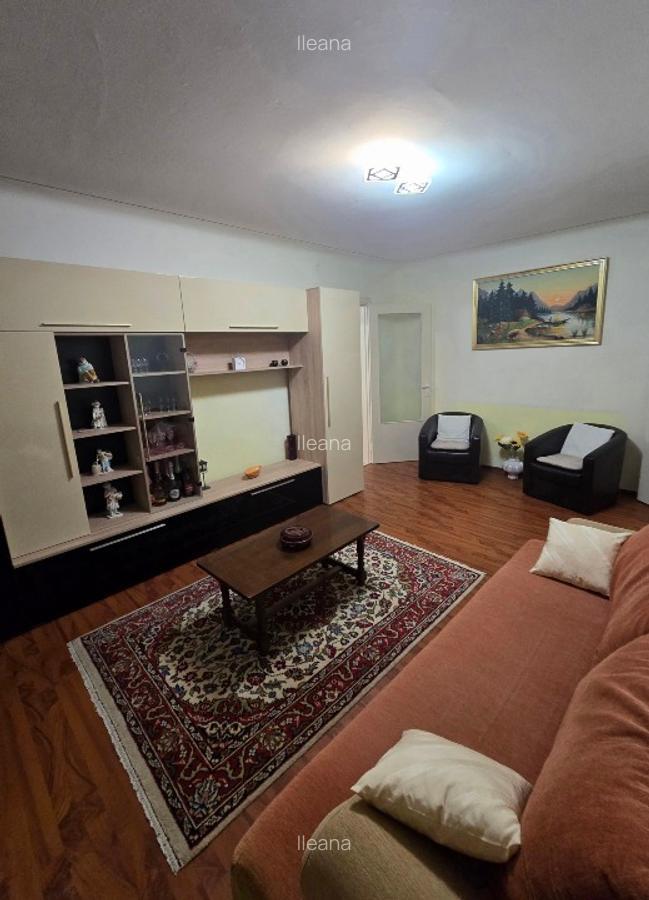 Apartament bloc spațial, 2 camere, zona cinematrograf Craiovita Noua