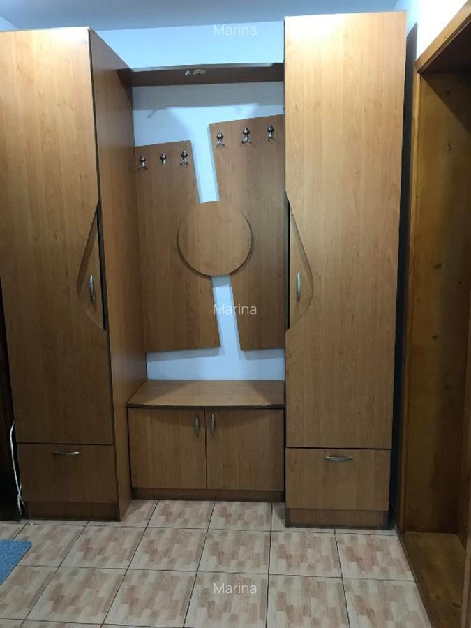 apartament de vanzare utilat si mobilat - imagine 1