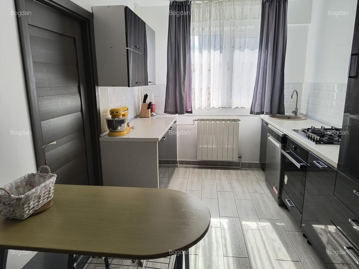 Apartament 2 camere semidecomandat complet mobilat,utilat,Democratiei