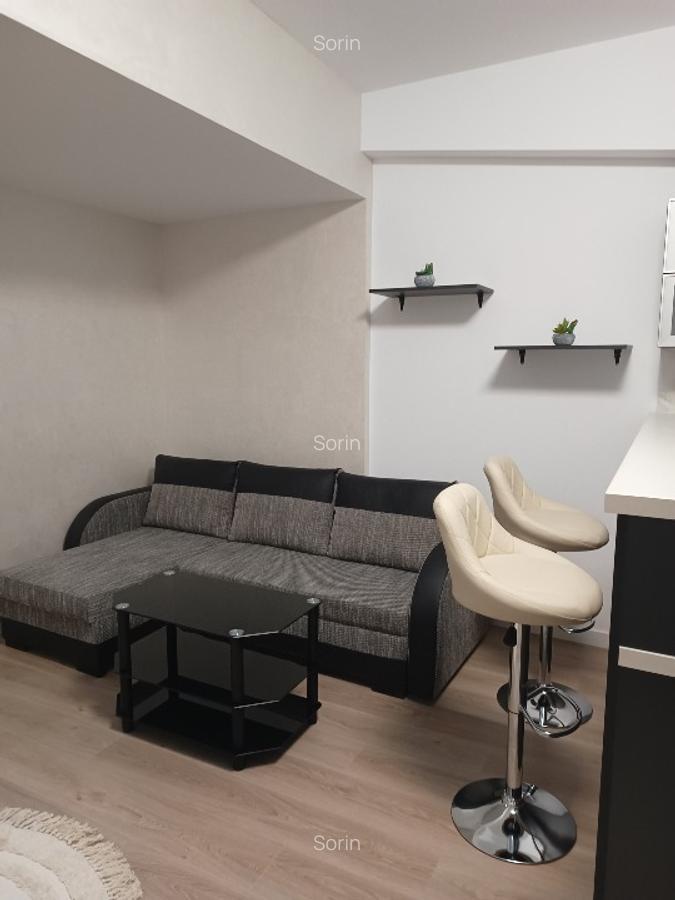 Studio ultramodern central - imagine 1