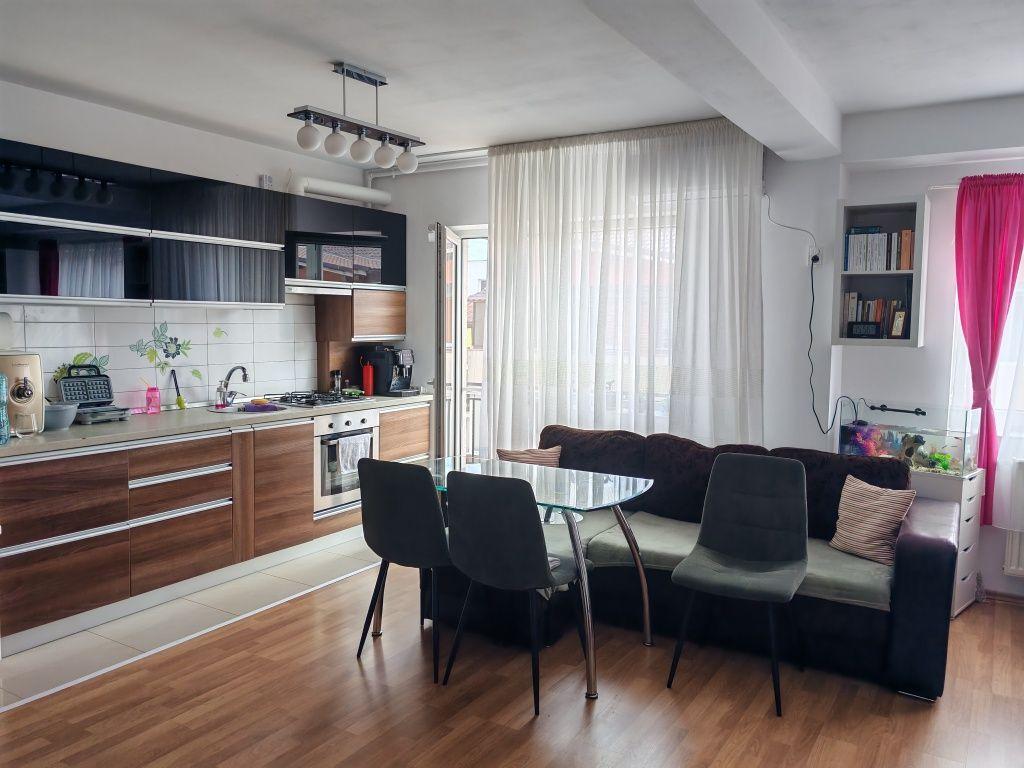 De vânzare Apartament, 58 m² utili, 2 camere Floresti