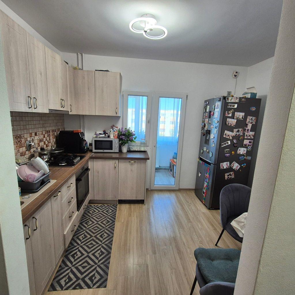 Apartament decomandat 50 mp Între Lacuri strada Tulcea