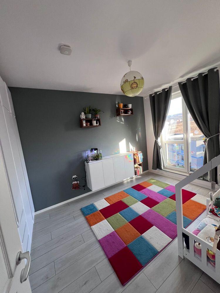 Persoana fizica vand apartament (fara agentie)