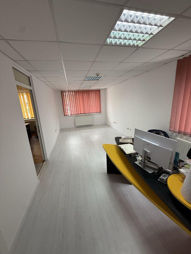 Inchiriez spatiu birouri zona Platinia