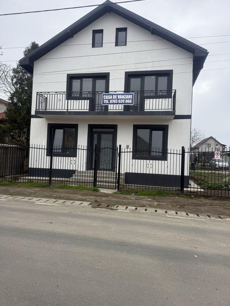 Vilă De Vănzare În Localitatea Lumina