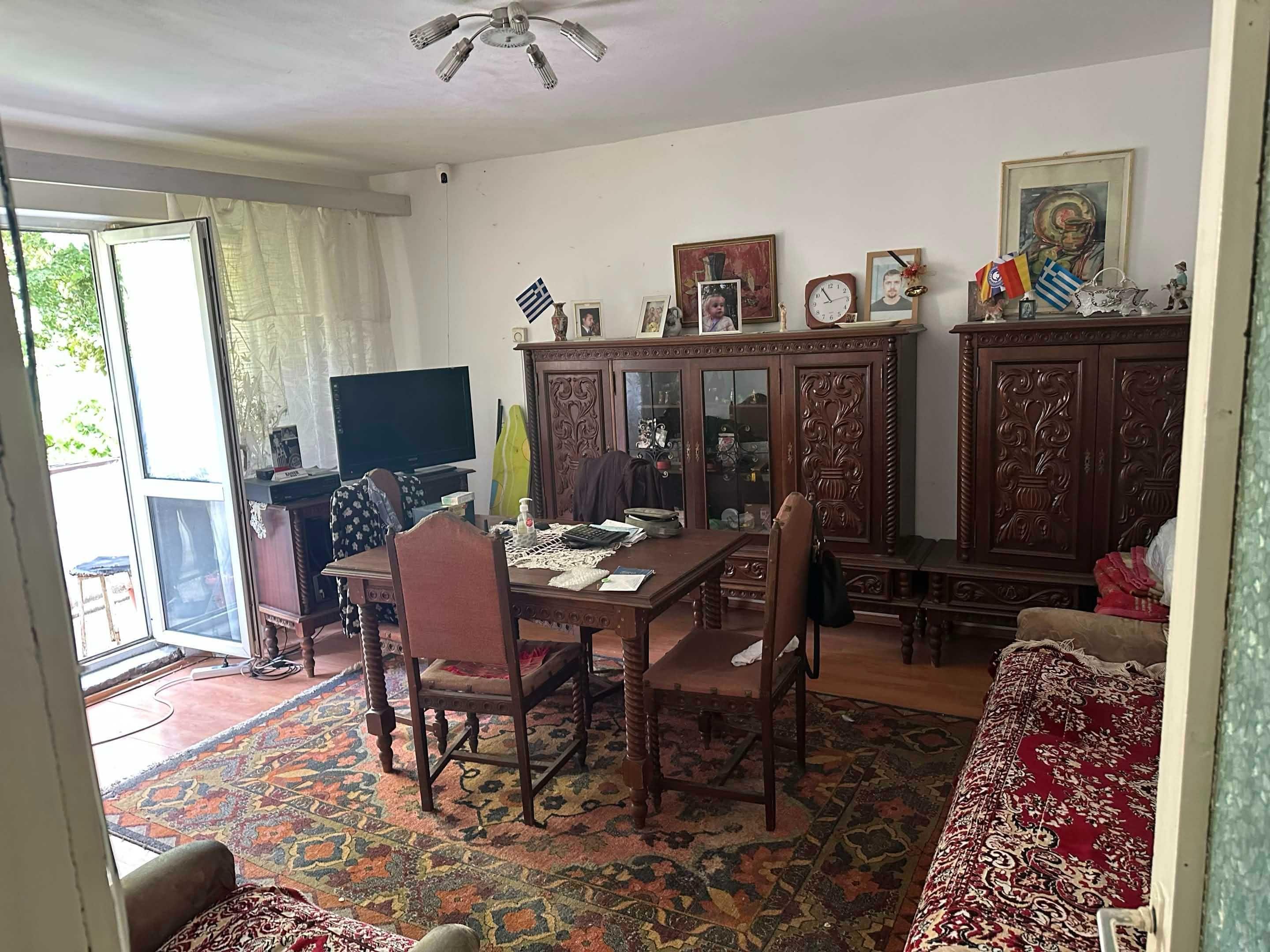 Apartament 4 camere de vanzare Calea Bucuresti