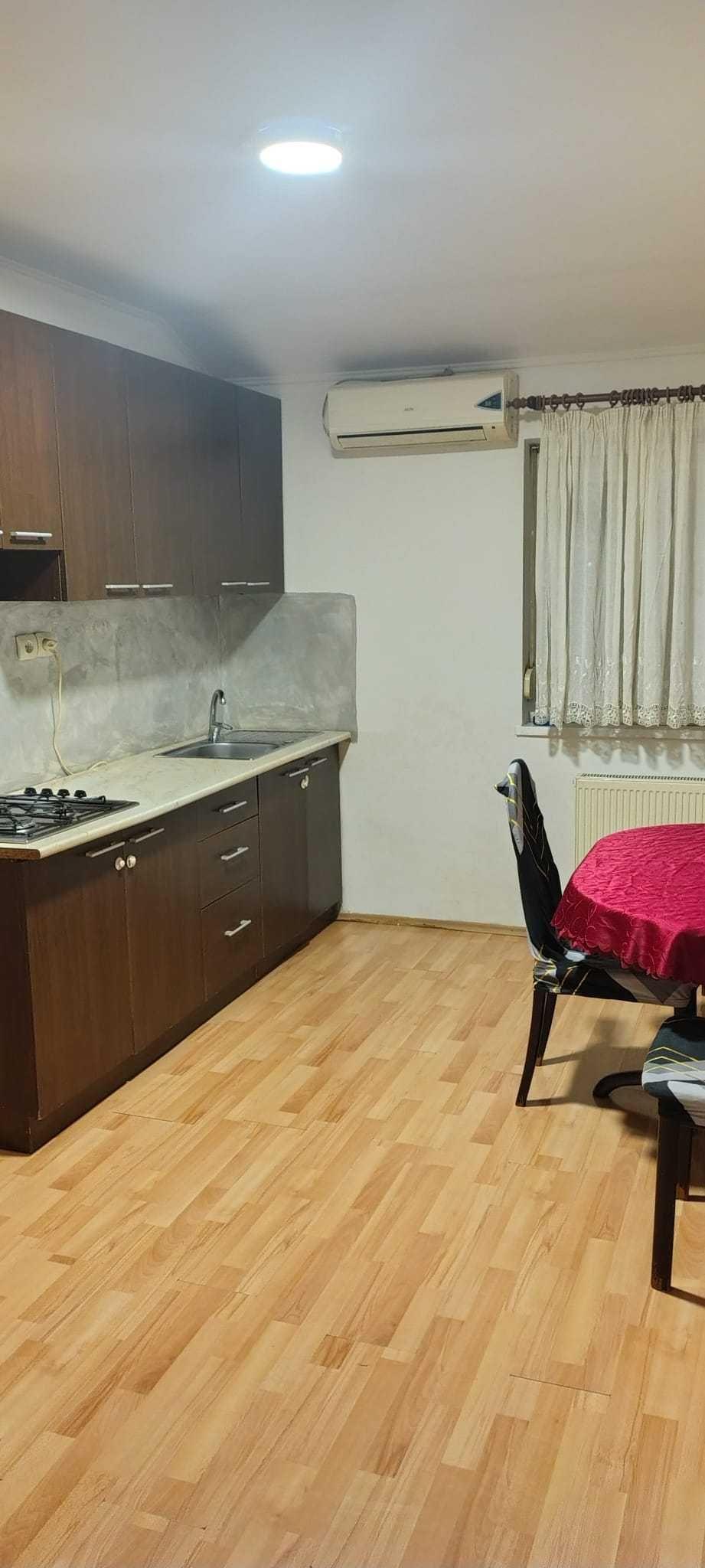Apartament 2 camere de închiriat