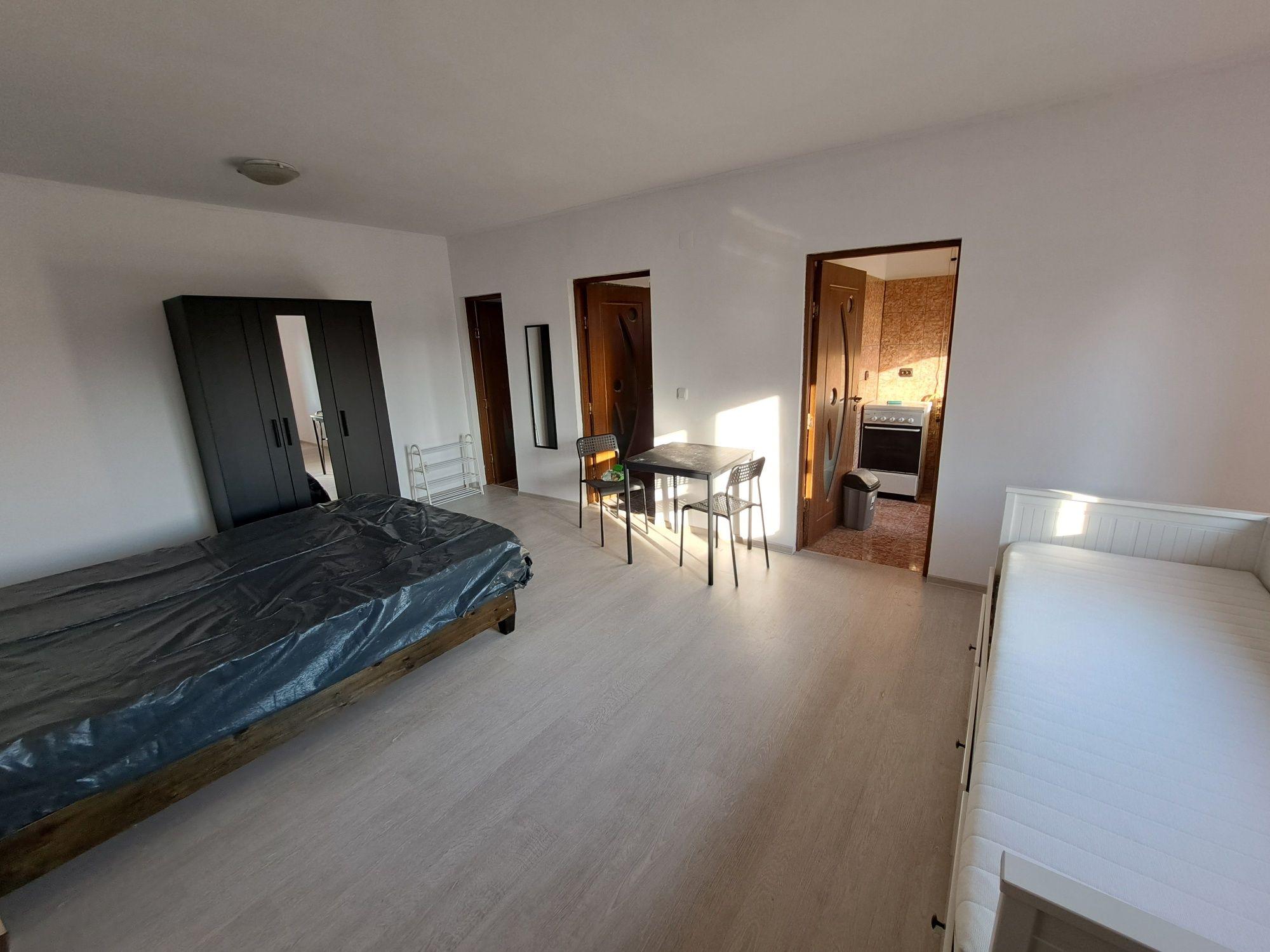 Închiriez garsoniera zona Schuller renovata 2025 - imagine 1