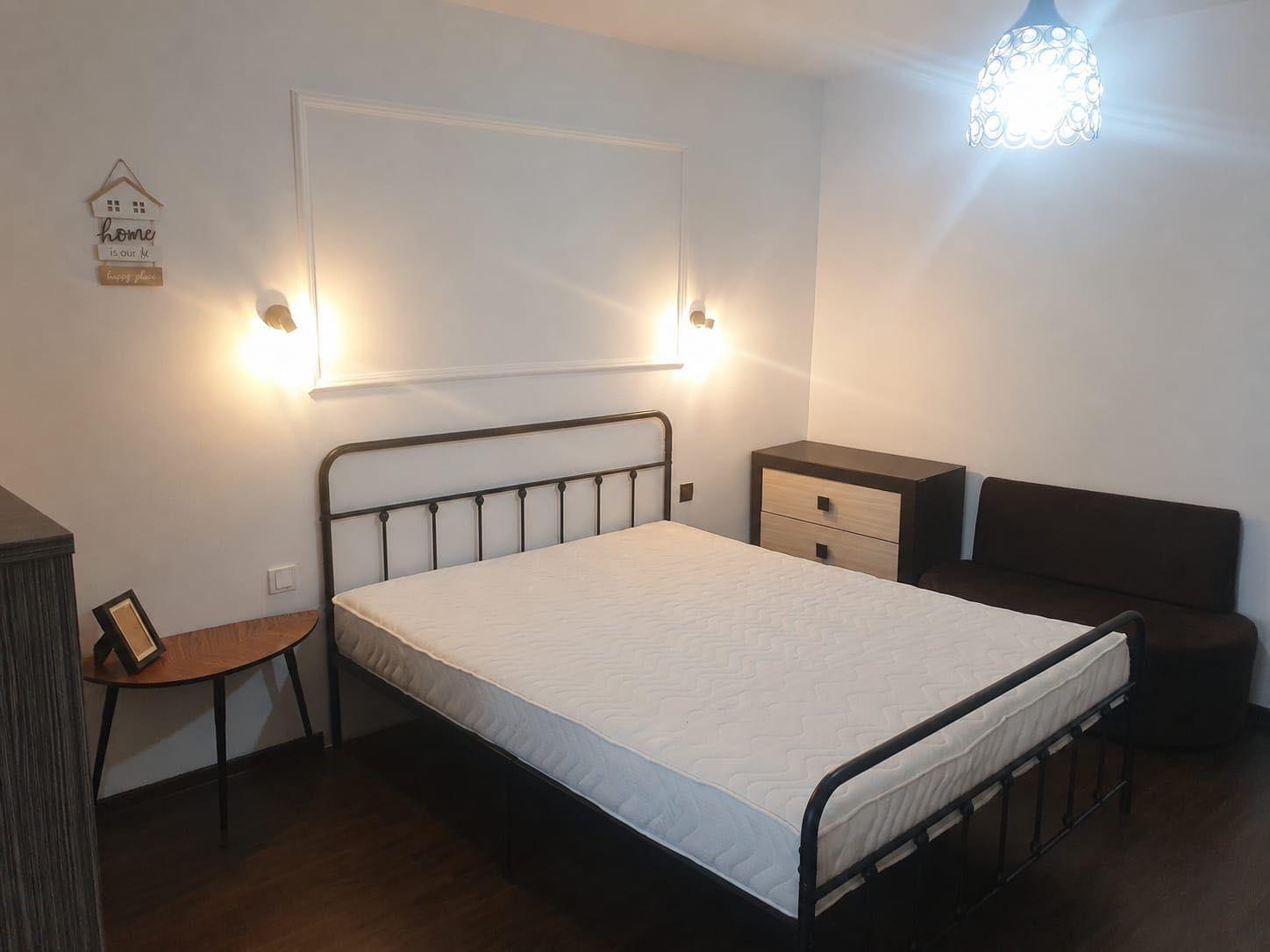 proprietar închiriez garsonieră Bd Chisinau