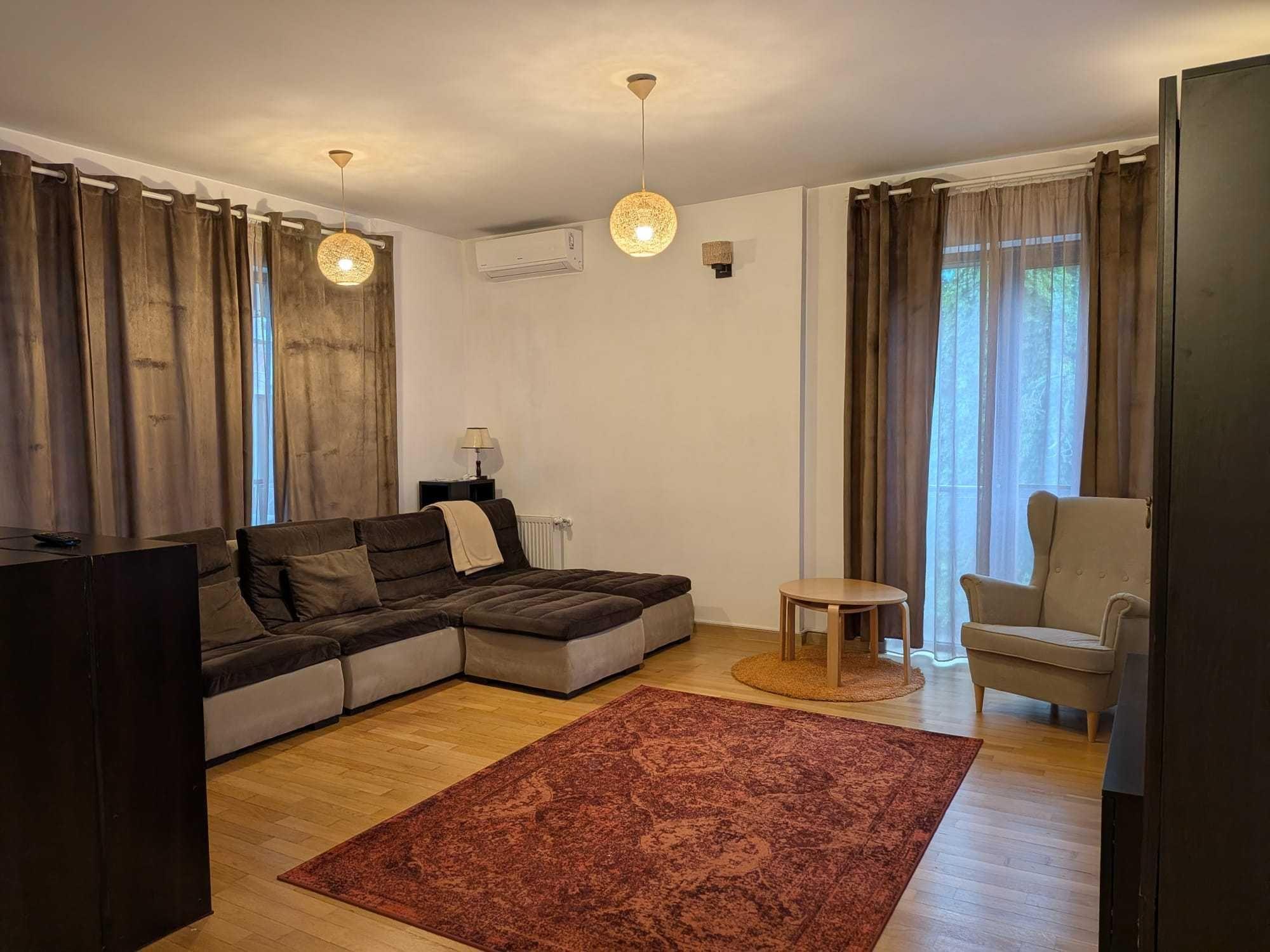 inchiriere apartament 3 camere decomandat central