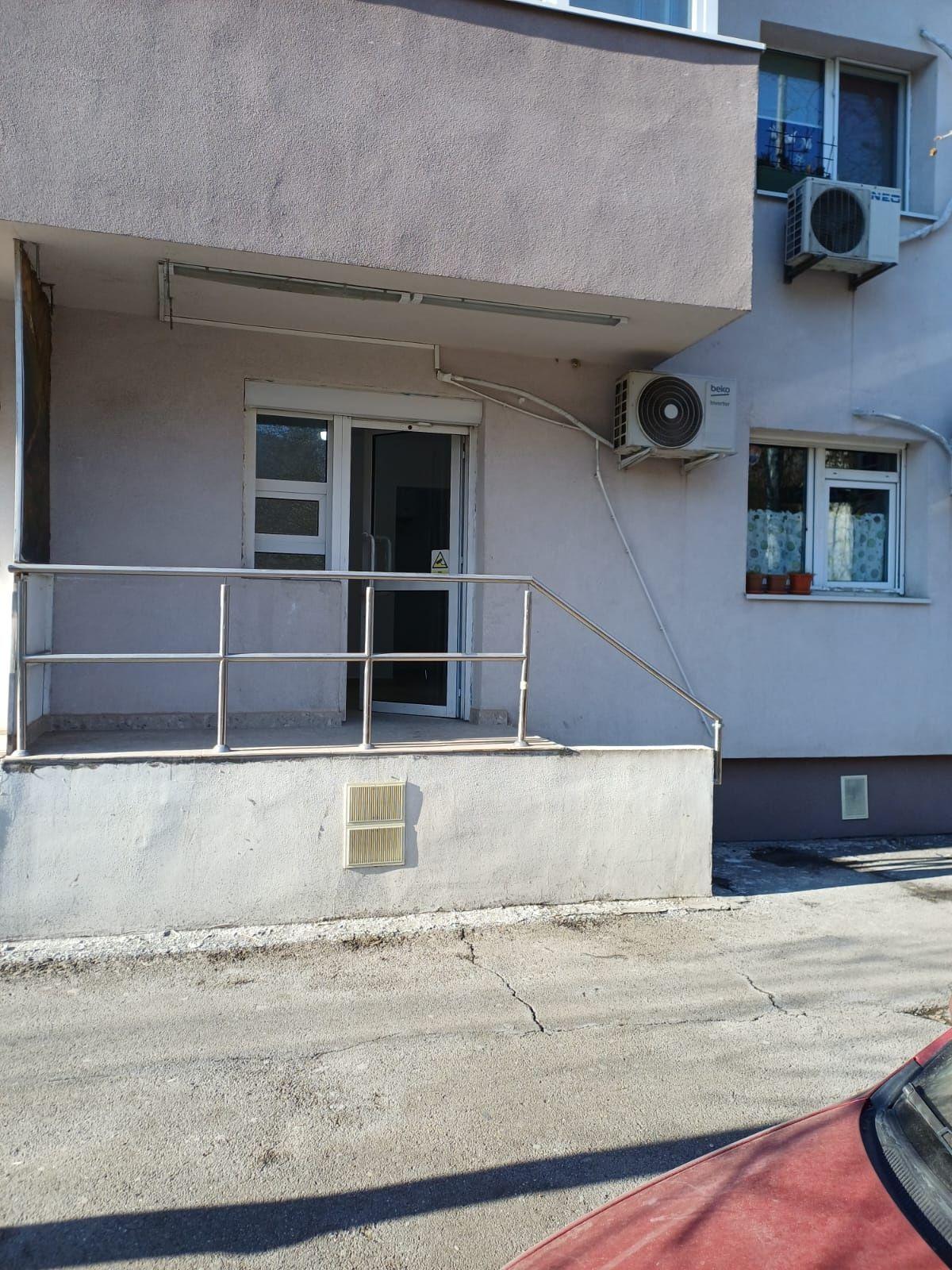 Inchiriez spatiul comercia Moineștil - imagine 1