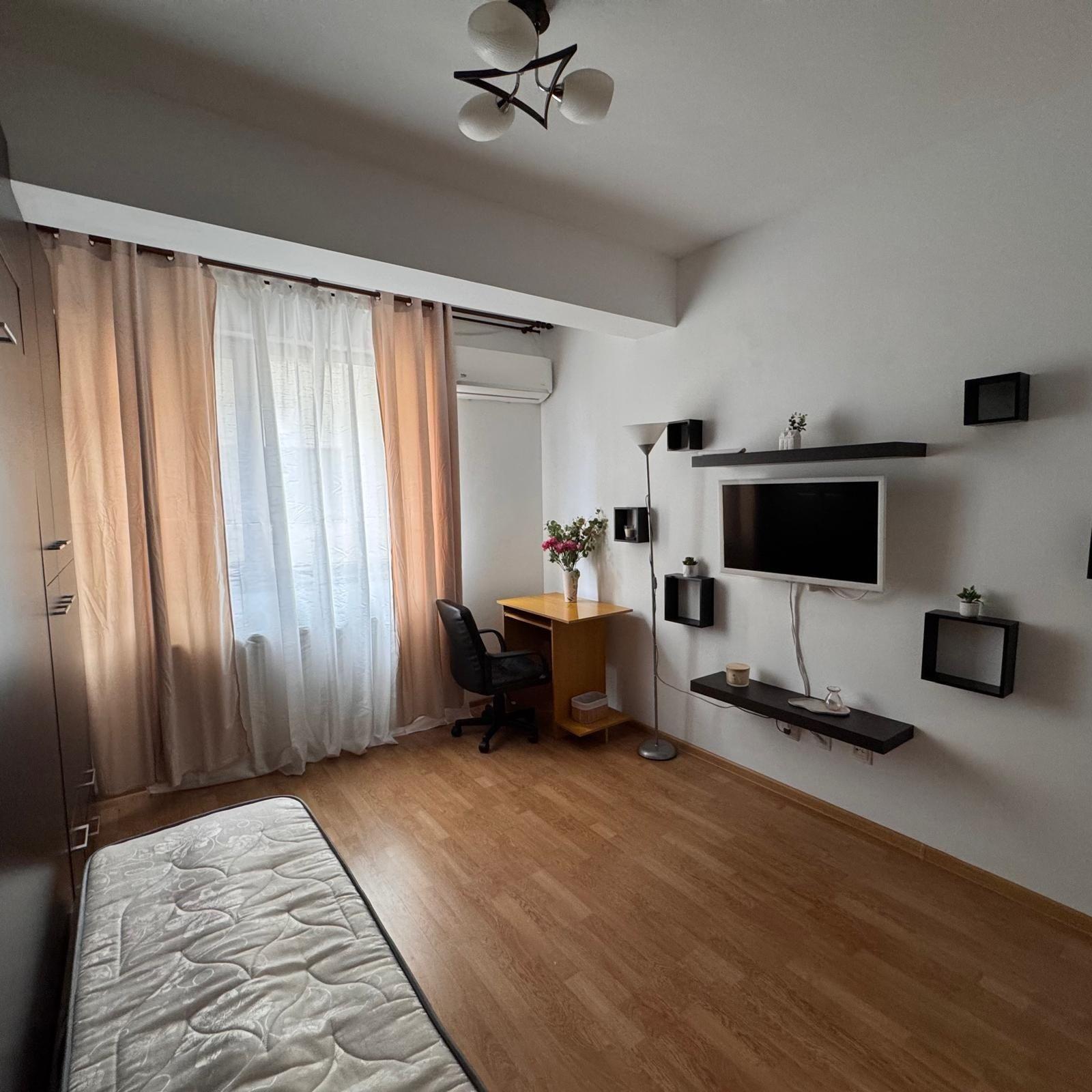 Garsoniera cu loc de parcare