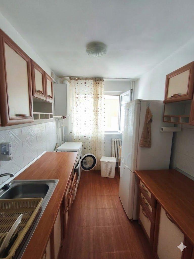 Închiriez Podu Ros, apartament 2camere CT+AC mobilat