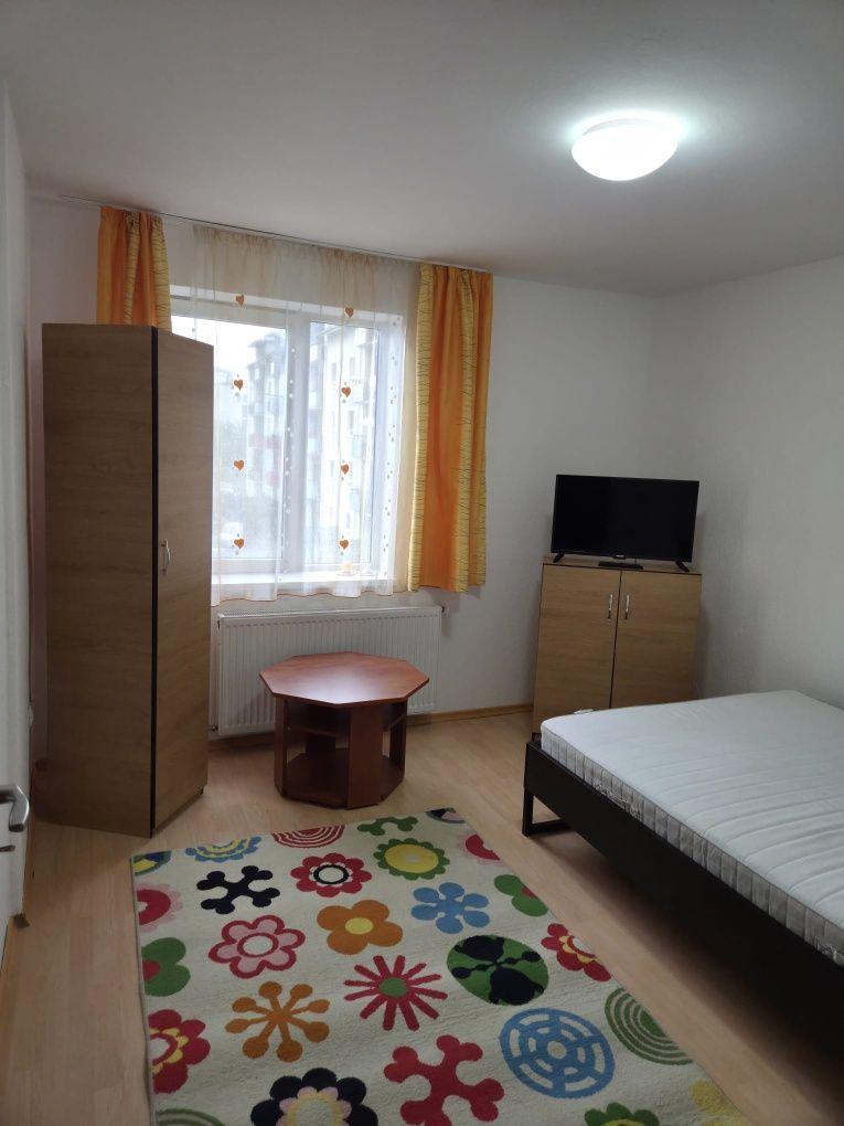 Inchiriez garsonieră decomandata 1 cameră
