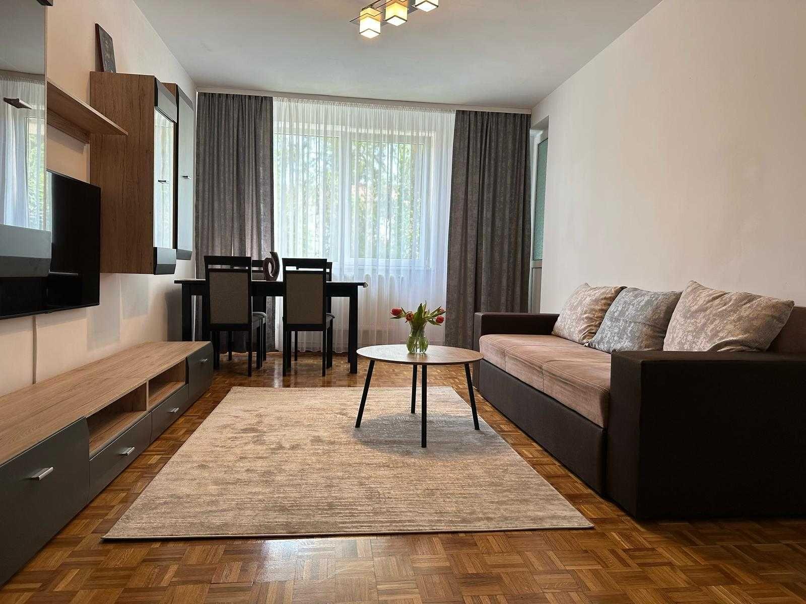 inchiriez apartament decomandat în Sibiu, cartierul Ștrand, 2 camere, la etajul 1/4