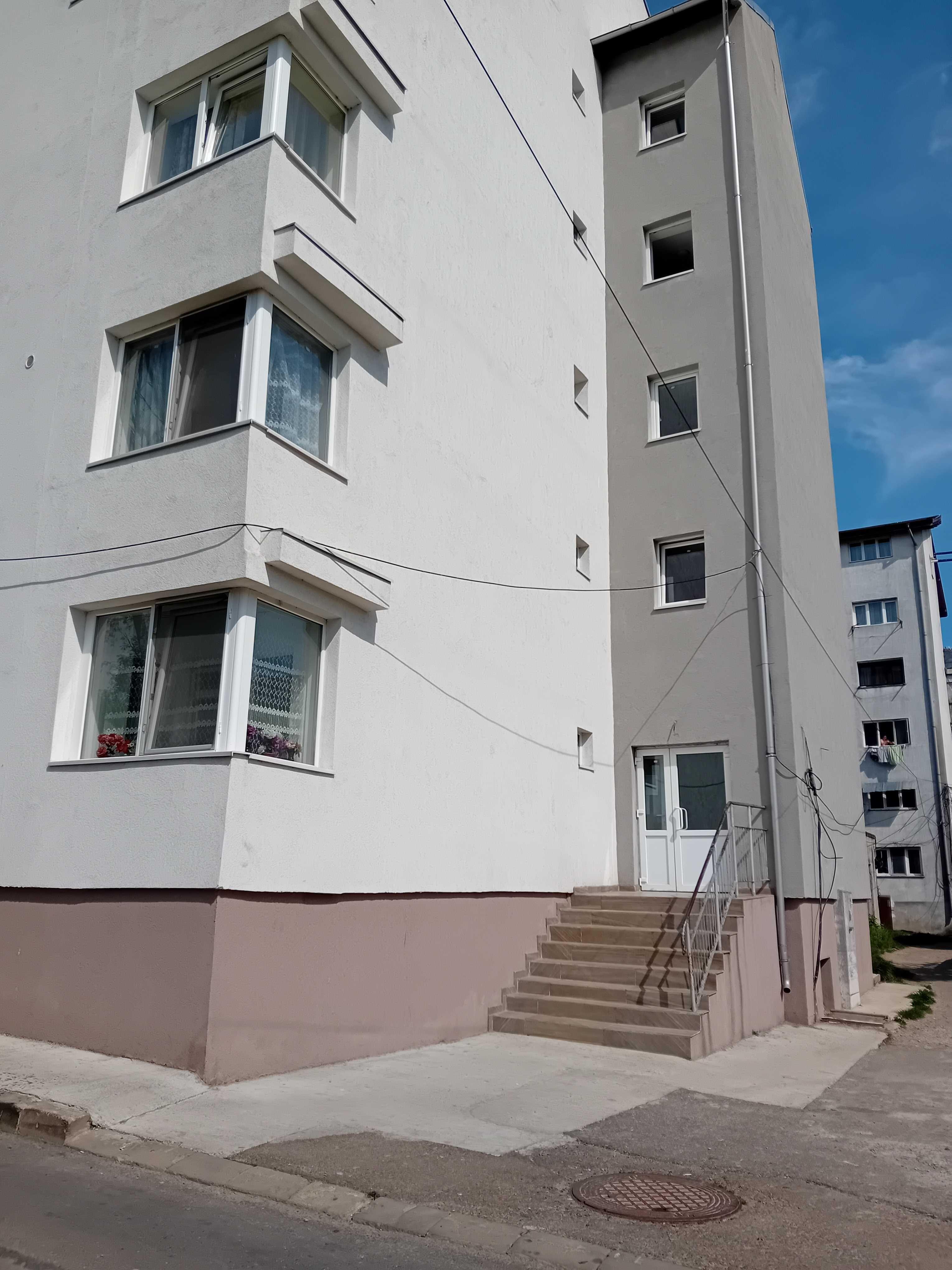 Garsoniera de închiriat