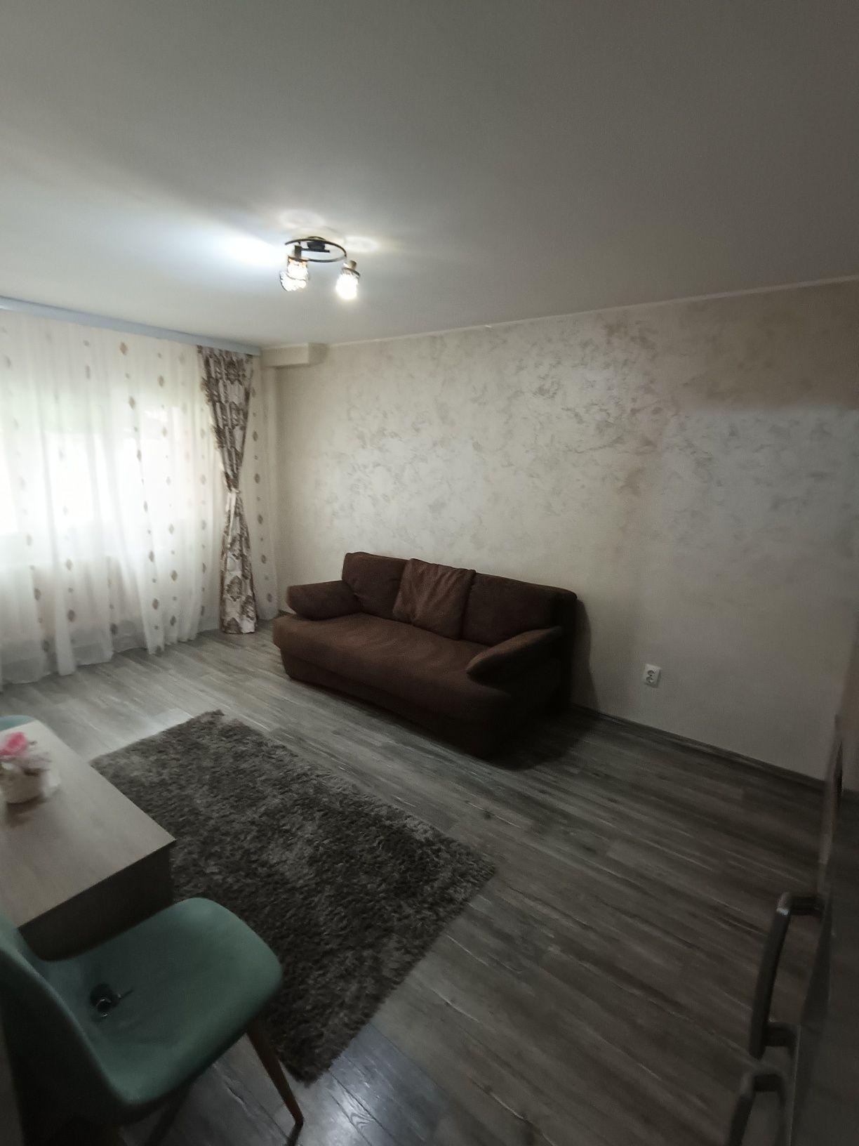 Garsoniera de închiriat