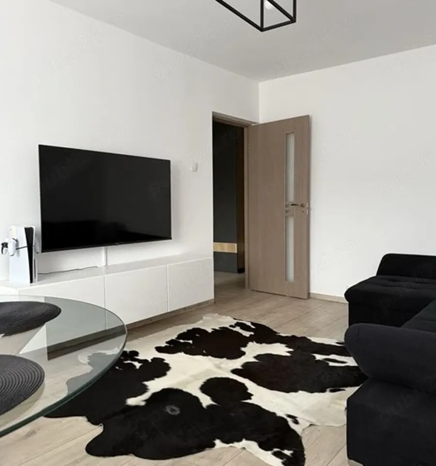 in centru BACAU ofer chirie apartament cu 2 camere