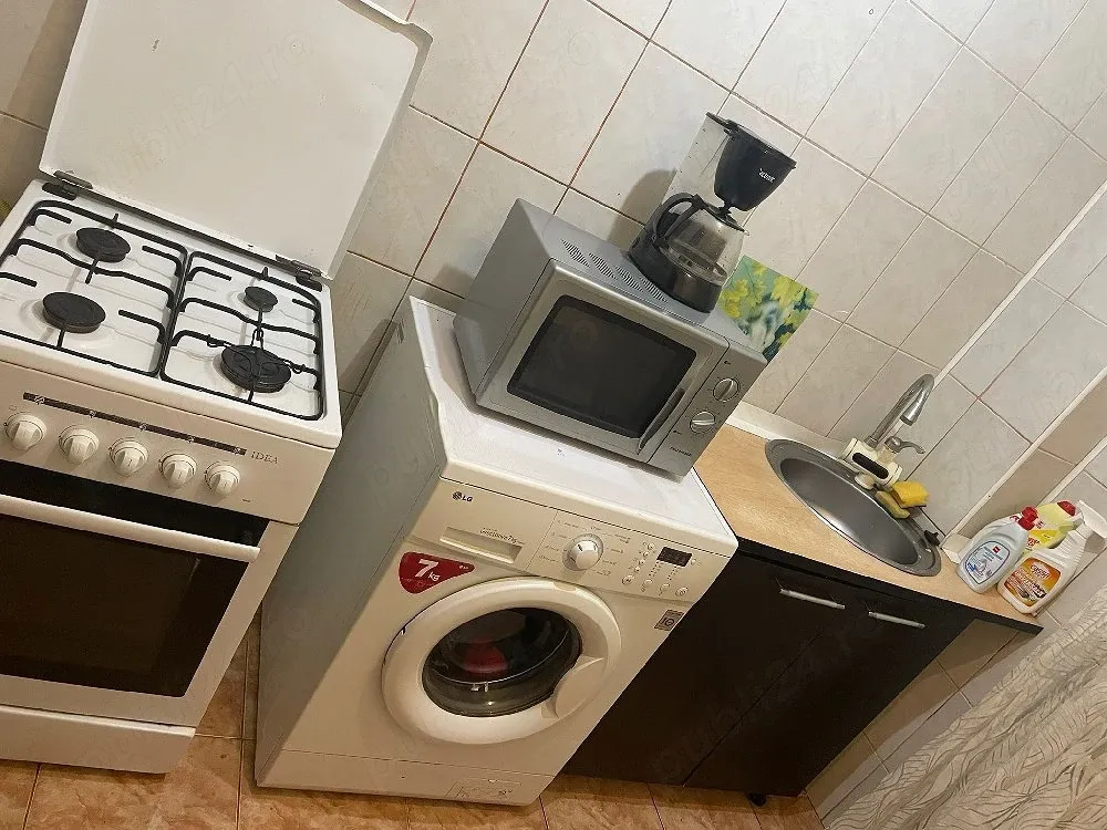 vand apartament