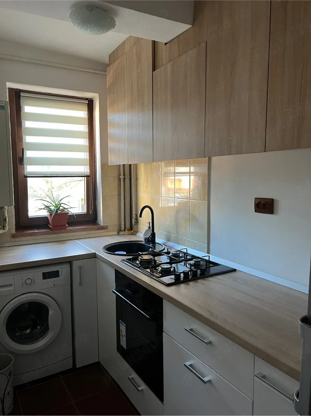 inchiriez apartament tg jiu 9 mai