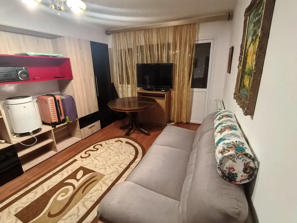 Inchiriez apartament 2 camere in zona micro 6 Pavcom Targoviste