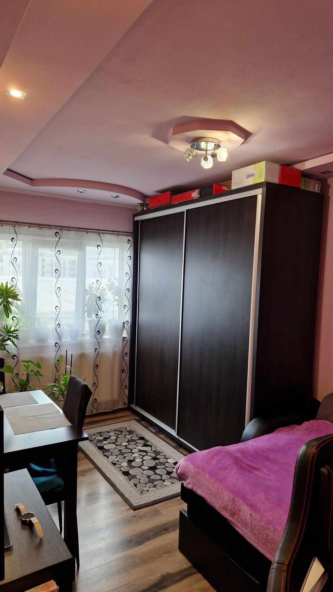 Garsonieră de vânzare – etaj 3/4, complet mobilată și utilată - imagine 1