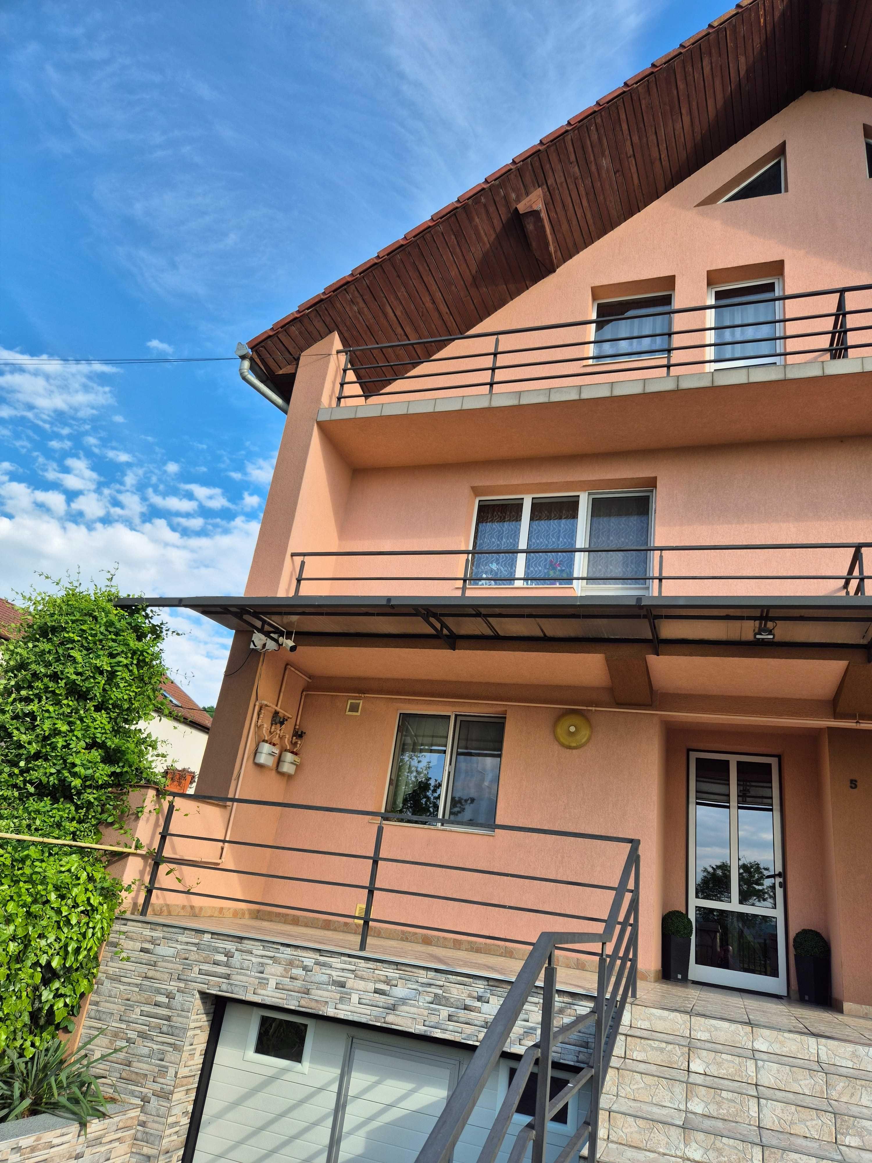 Casa de vanzare Dezmir