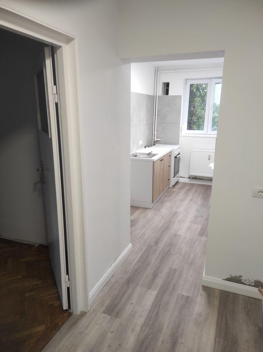 Dau in chirie apartament cu 2 camere