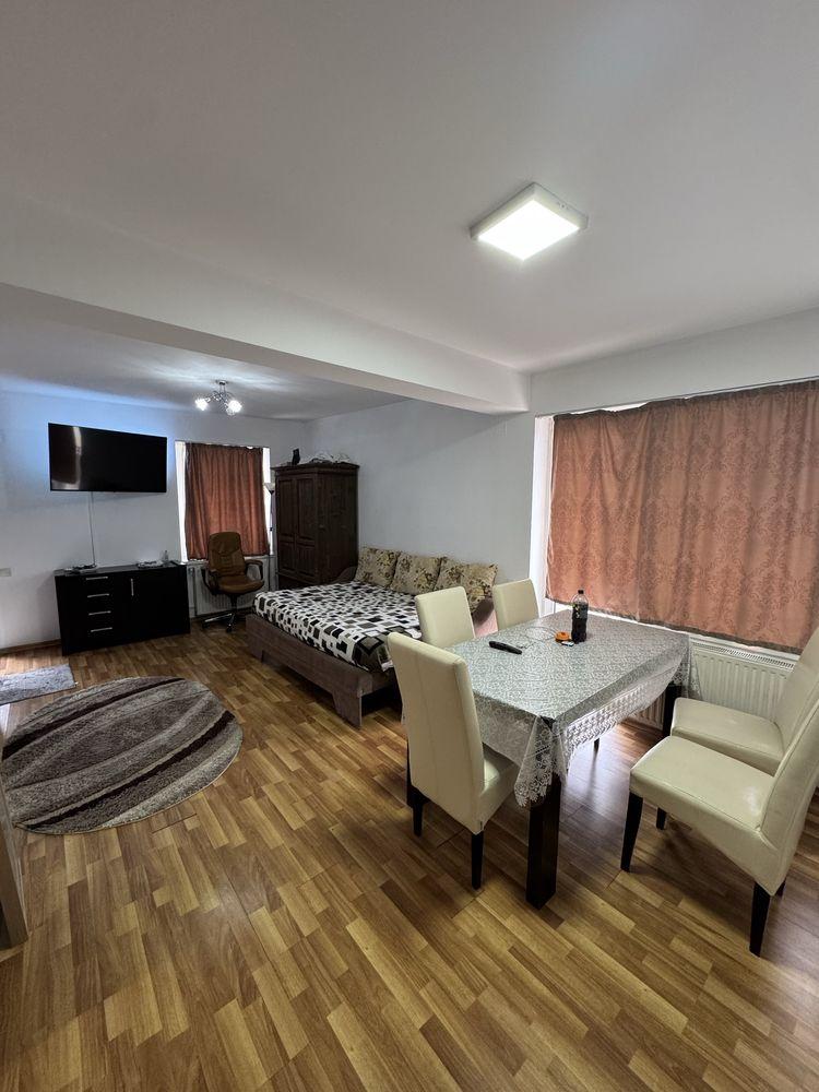Închiriez apartament 2 camere , parcare subterană inclusă , Mărăști lângă hotel PARADIS ! Fără agenții !