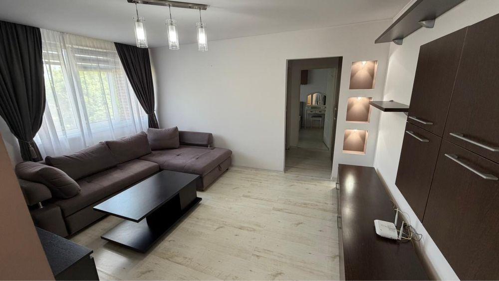 Apartament cu 3 camere