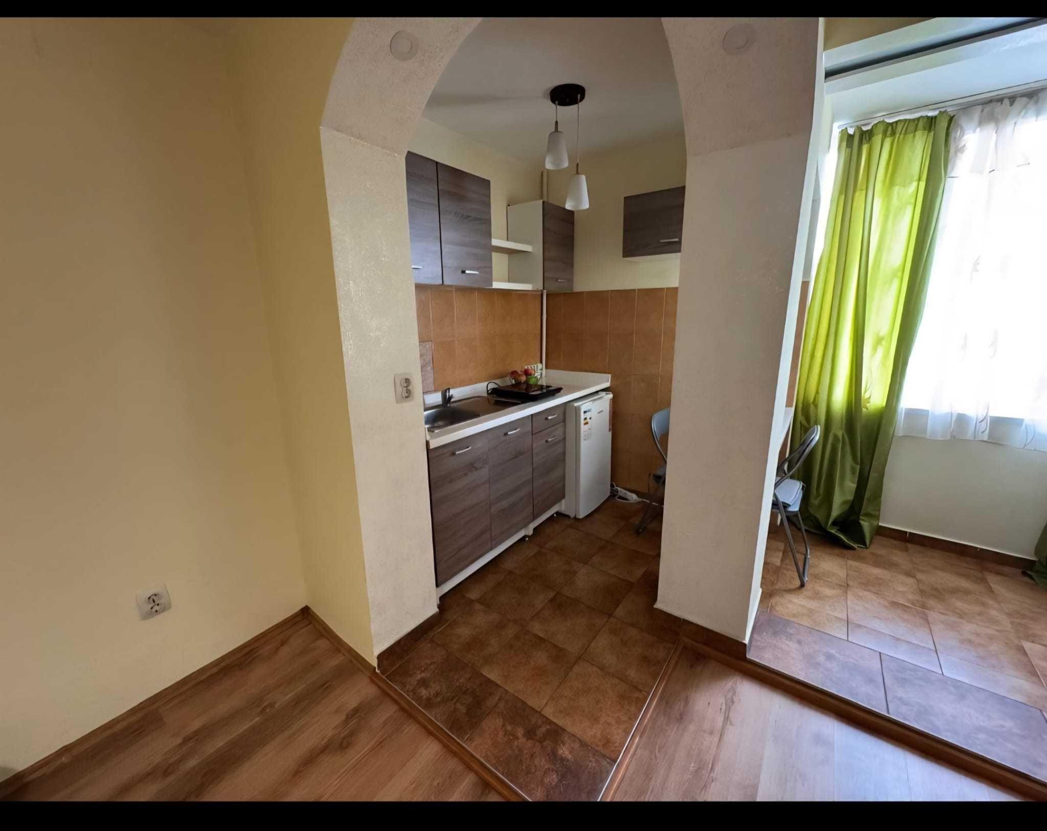 GARSONIERA DE ÎNCHIRIAT TG MURES zona UMF