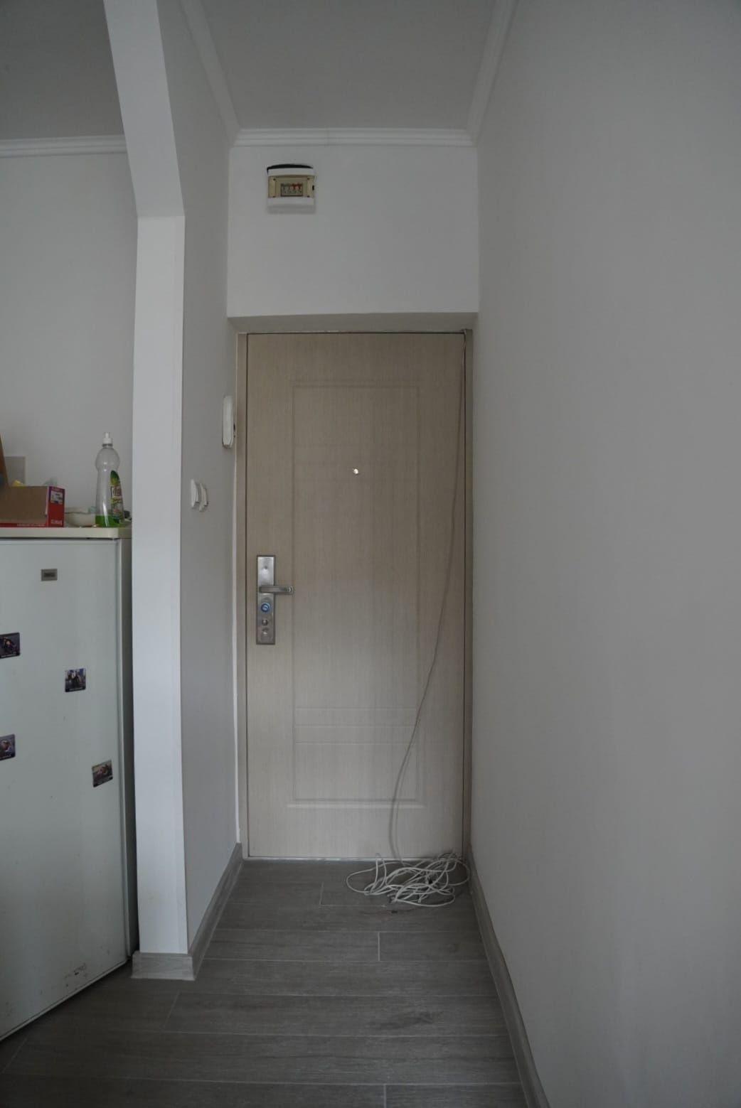 Vand garsoniera renovata Zona Tractorul
