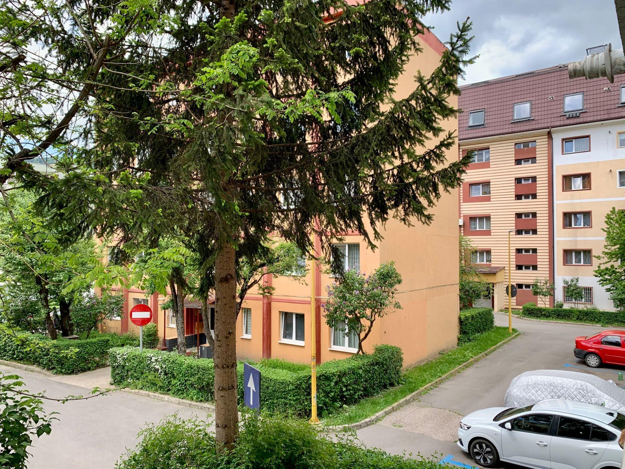 Vand garsoniera zona Astra