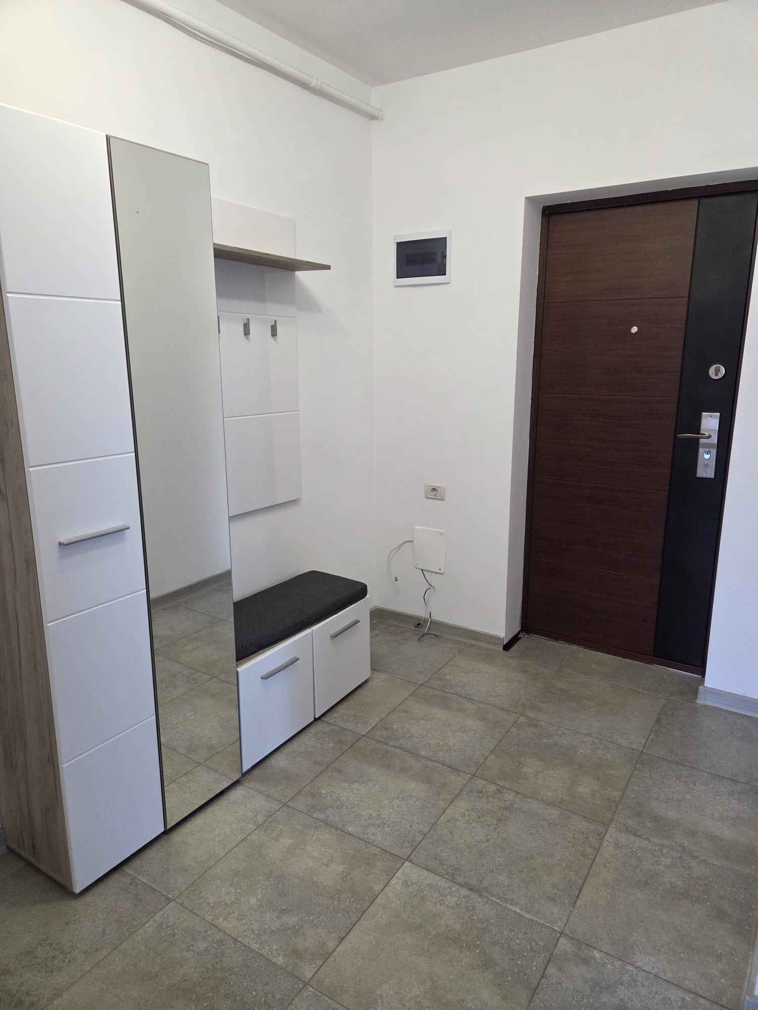 Proprietar închiriez apartament cu doua camere