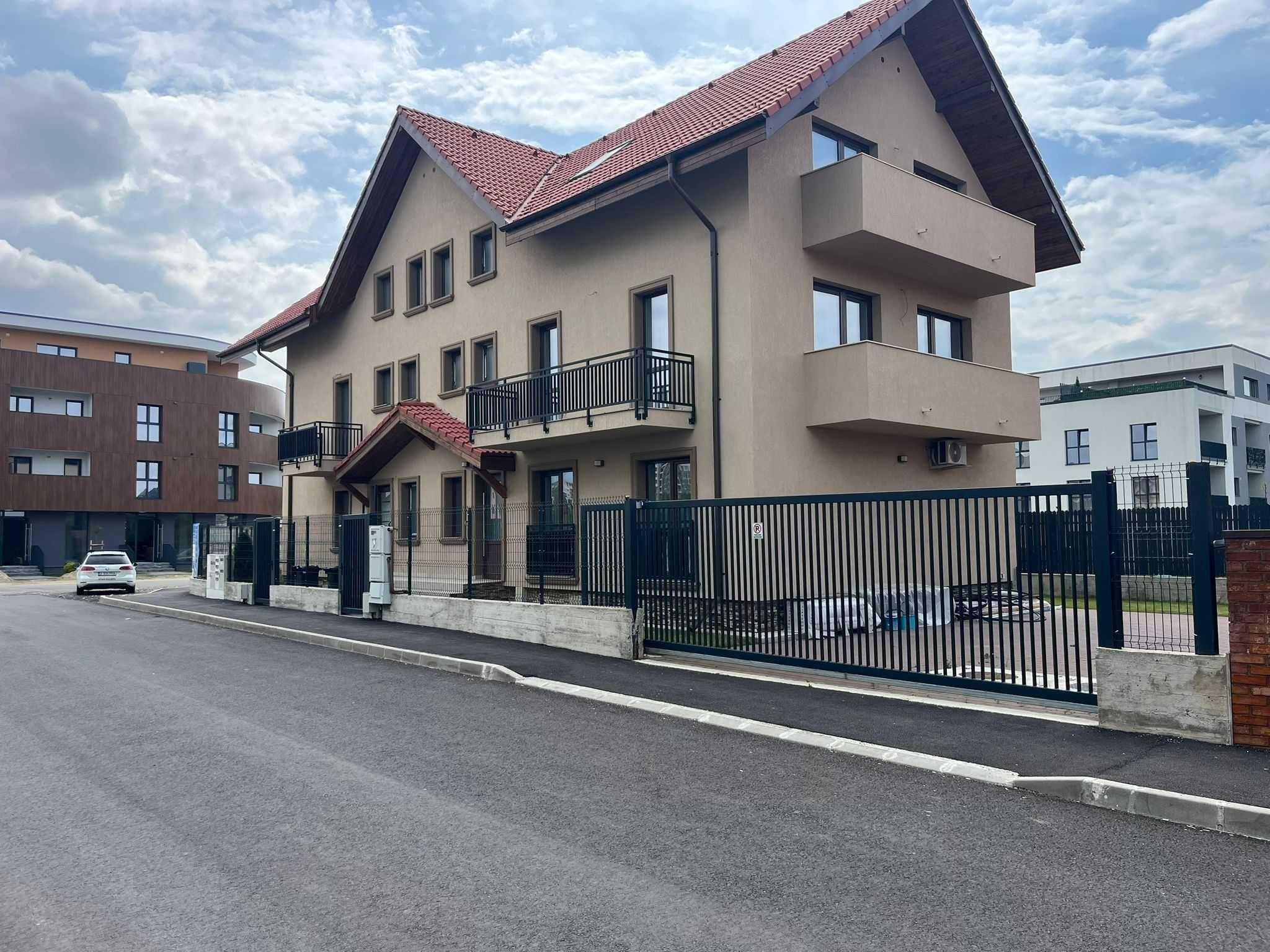 Apartament 2 camere, prima inchiriere, imobil tip casa, zona Coresi Tractorul
