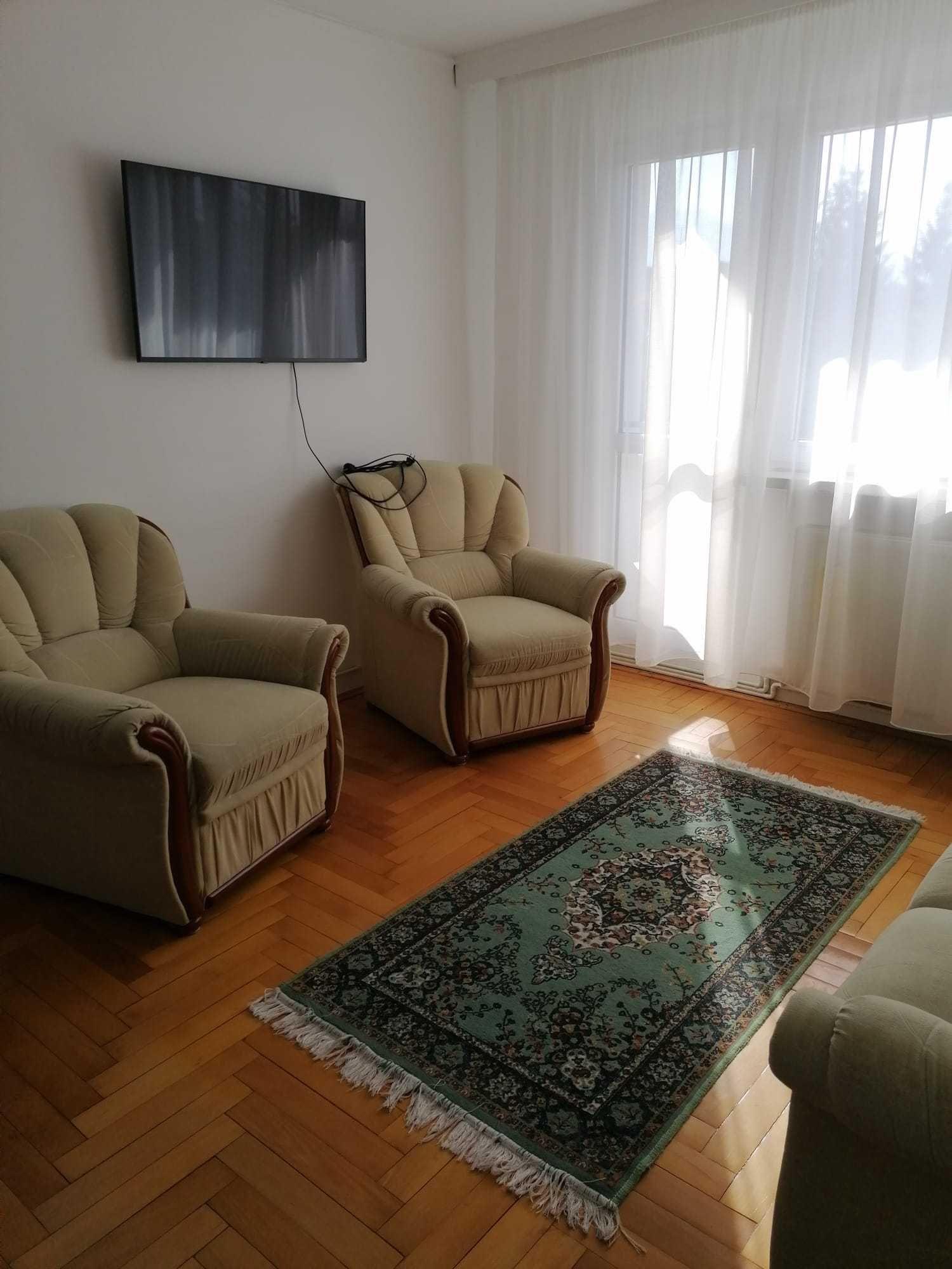 Inchiriere apartament 3 camere
