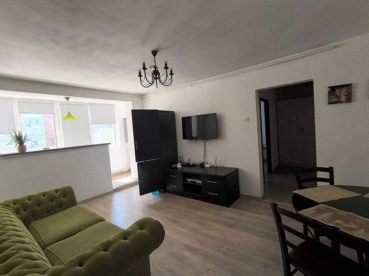 Apartament 2 camere, cochet, central