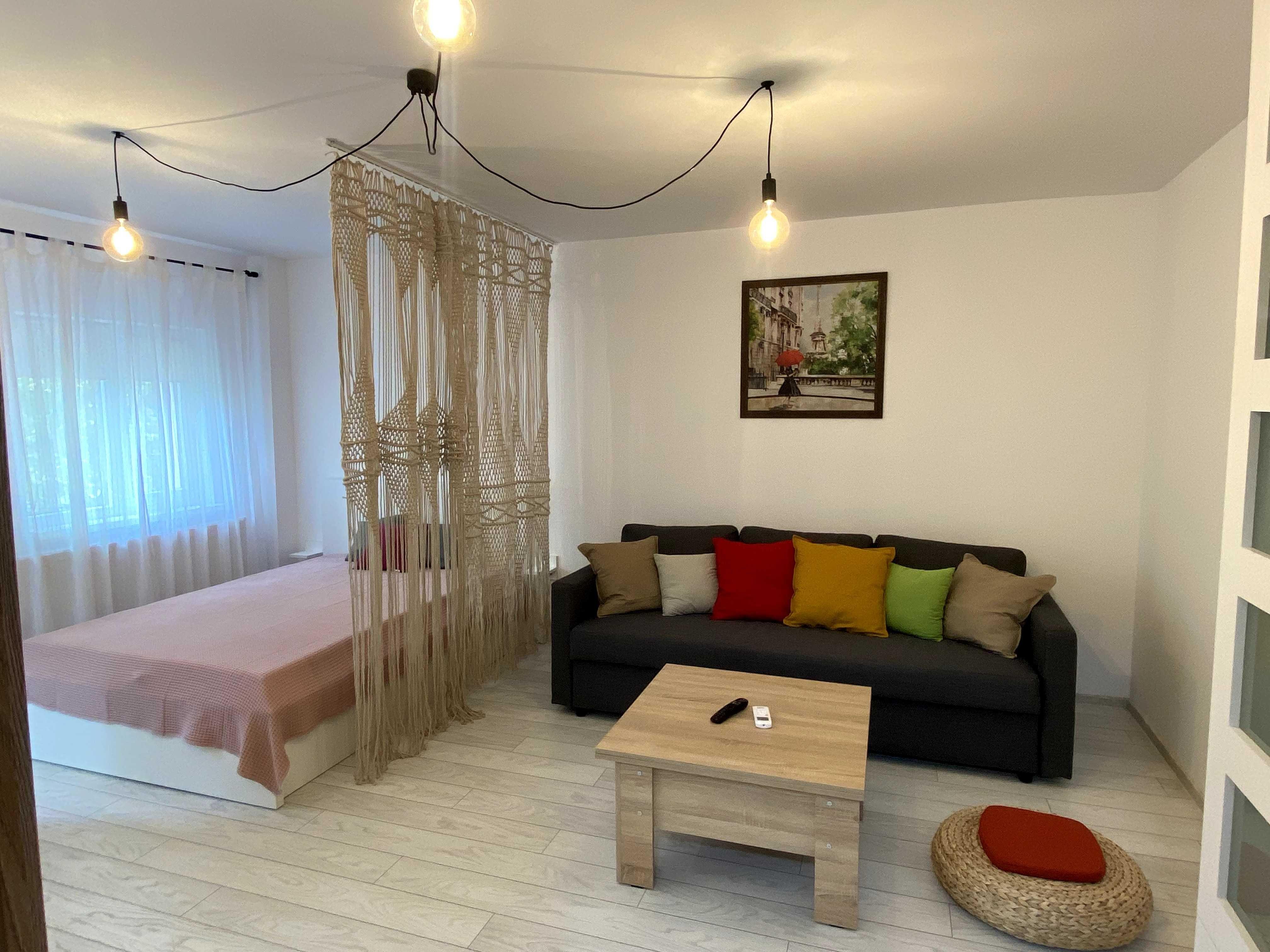 Inchiriez garsoniera tip studio, cu arome de acasa