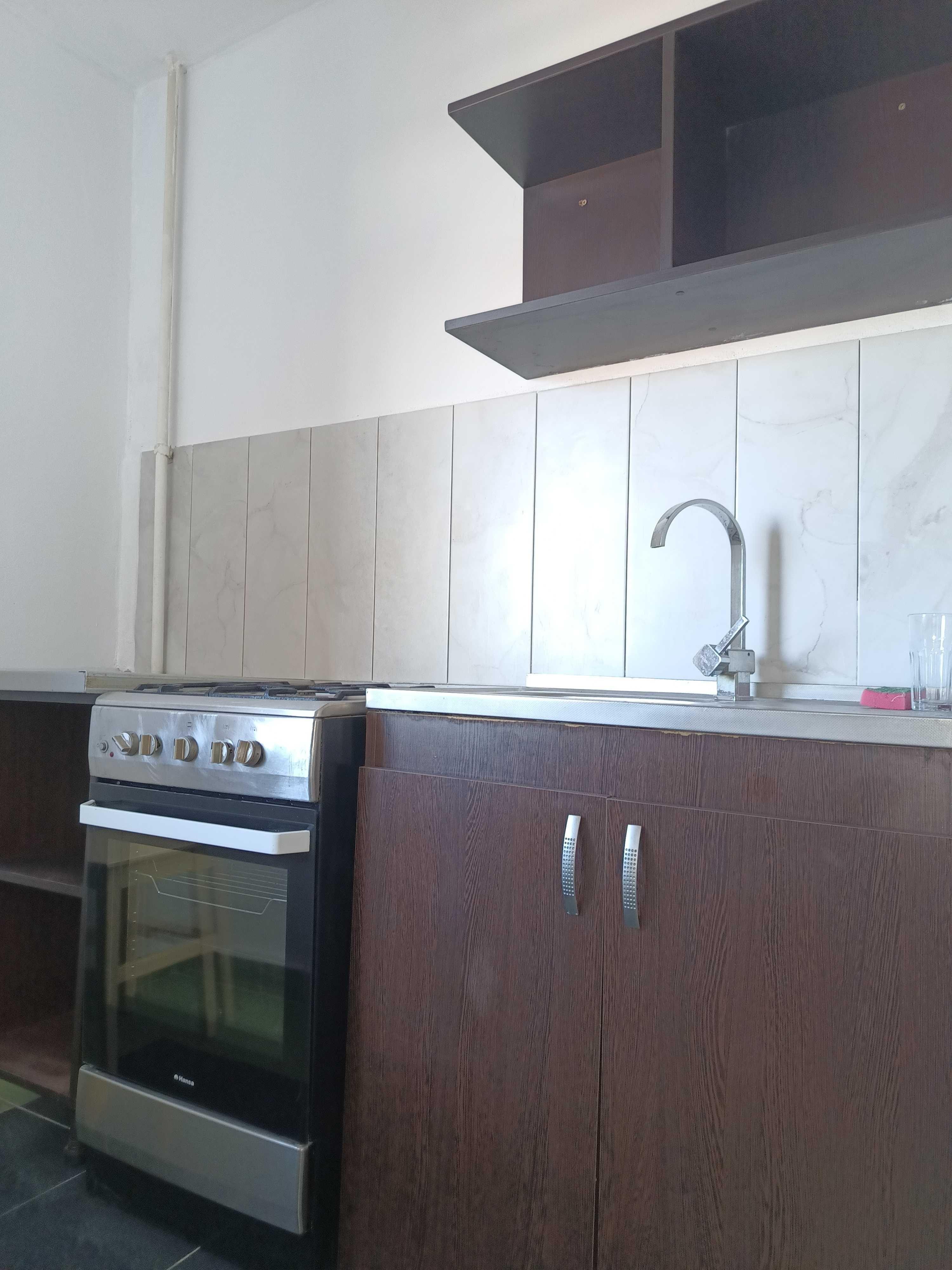 Proprietar inchiriez garsoniera in Brazda (langa unitatea militara Doljului)