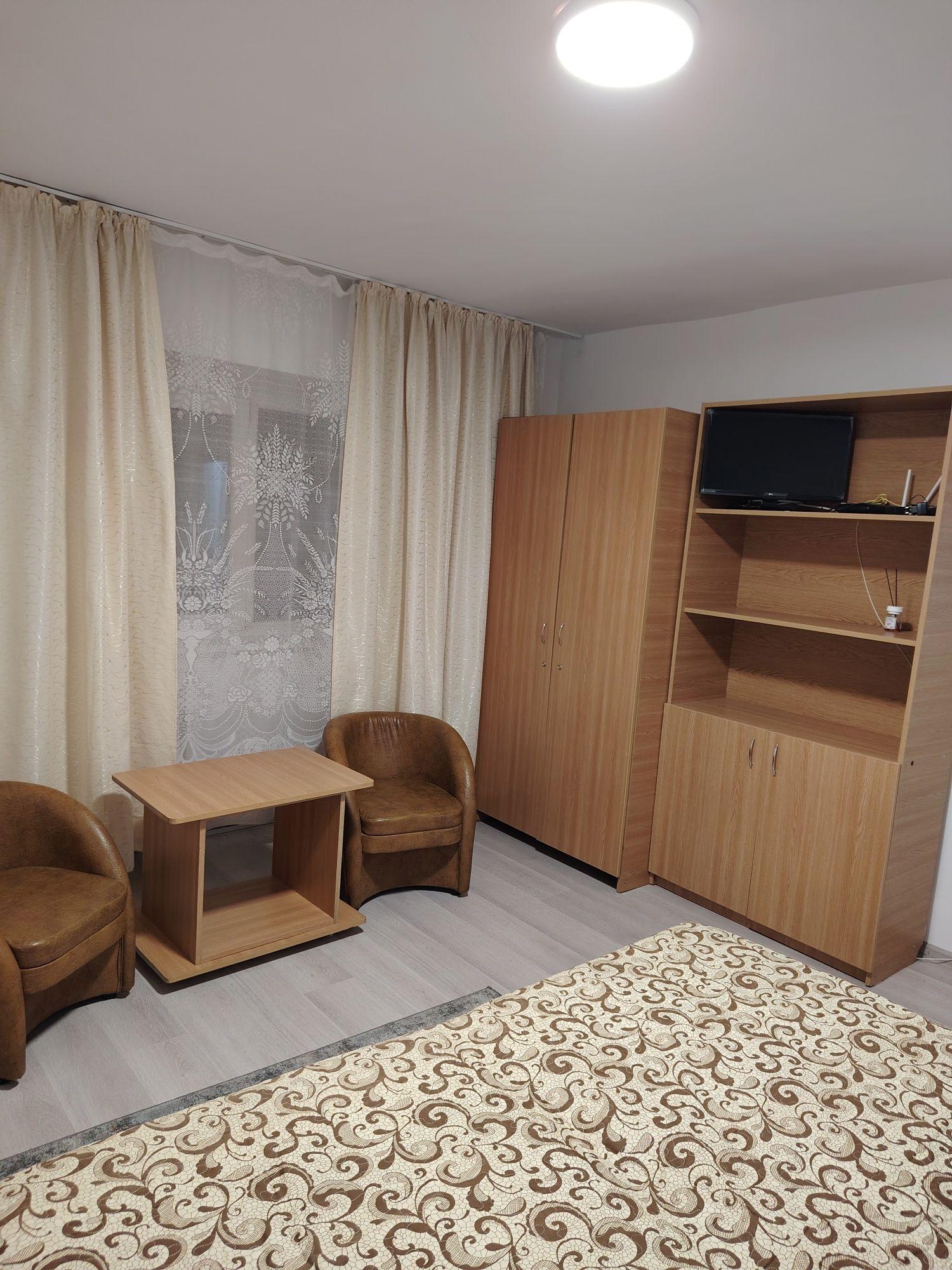 Garsonieră de închiriat, Zona Rovine nr. Telefon 0745765003