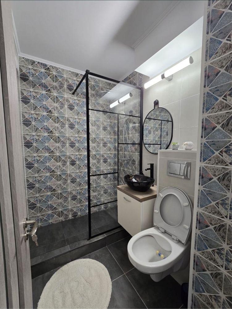 Inchiriez apartament 2 camere renovat complet.l,centrala
