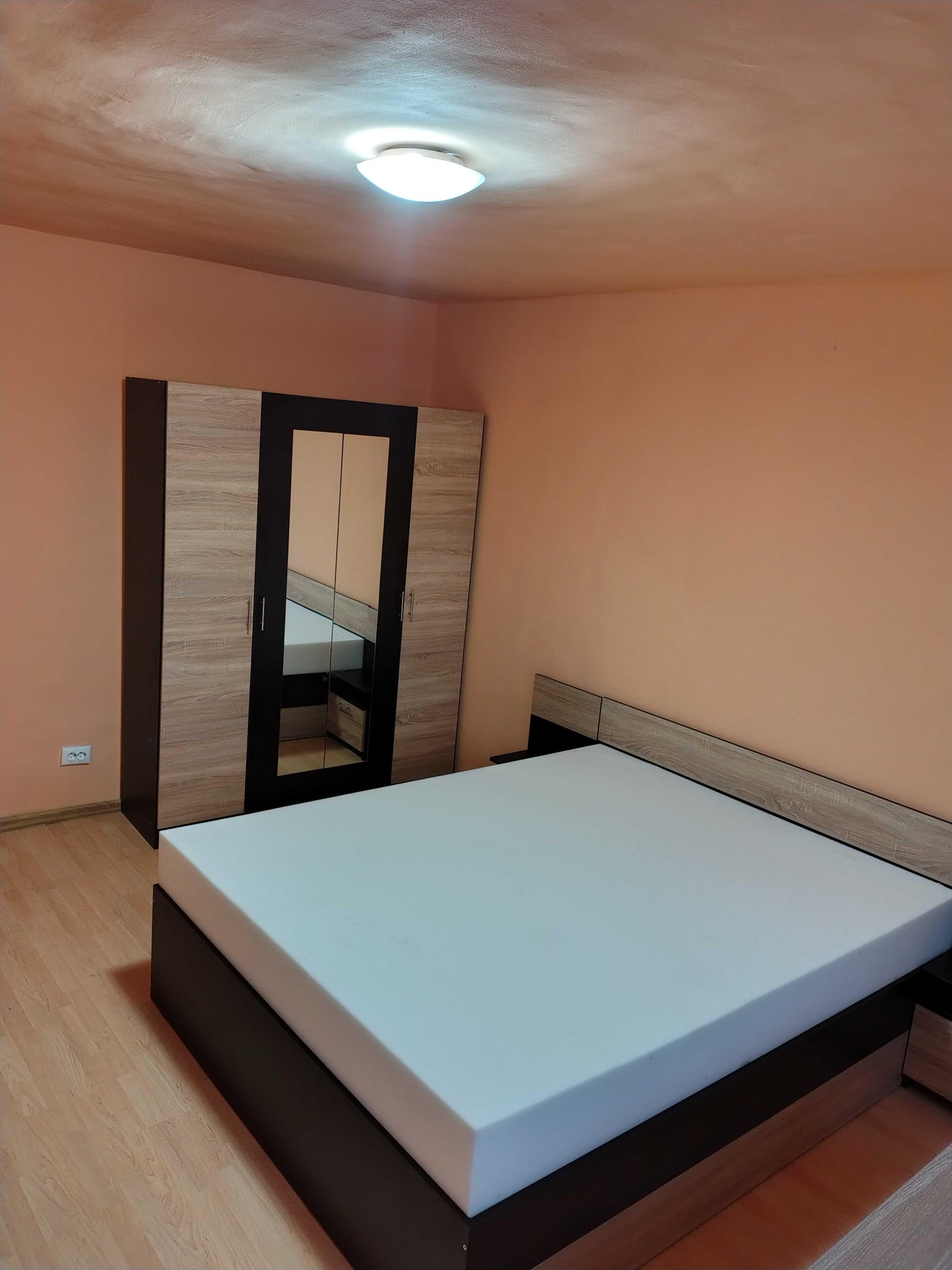 Apartament cu o cameră de închiriat în Oradea