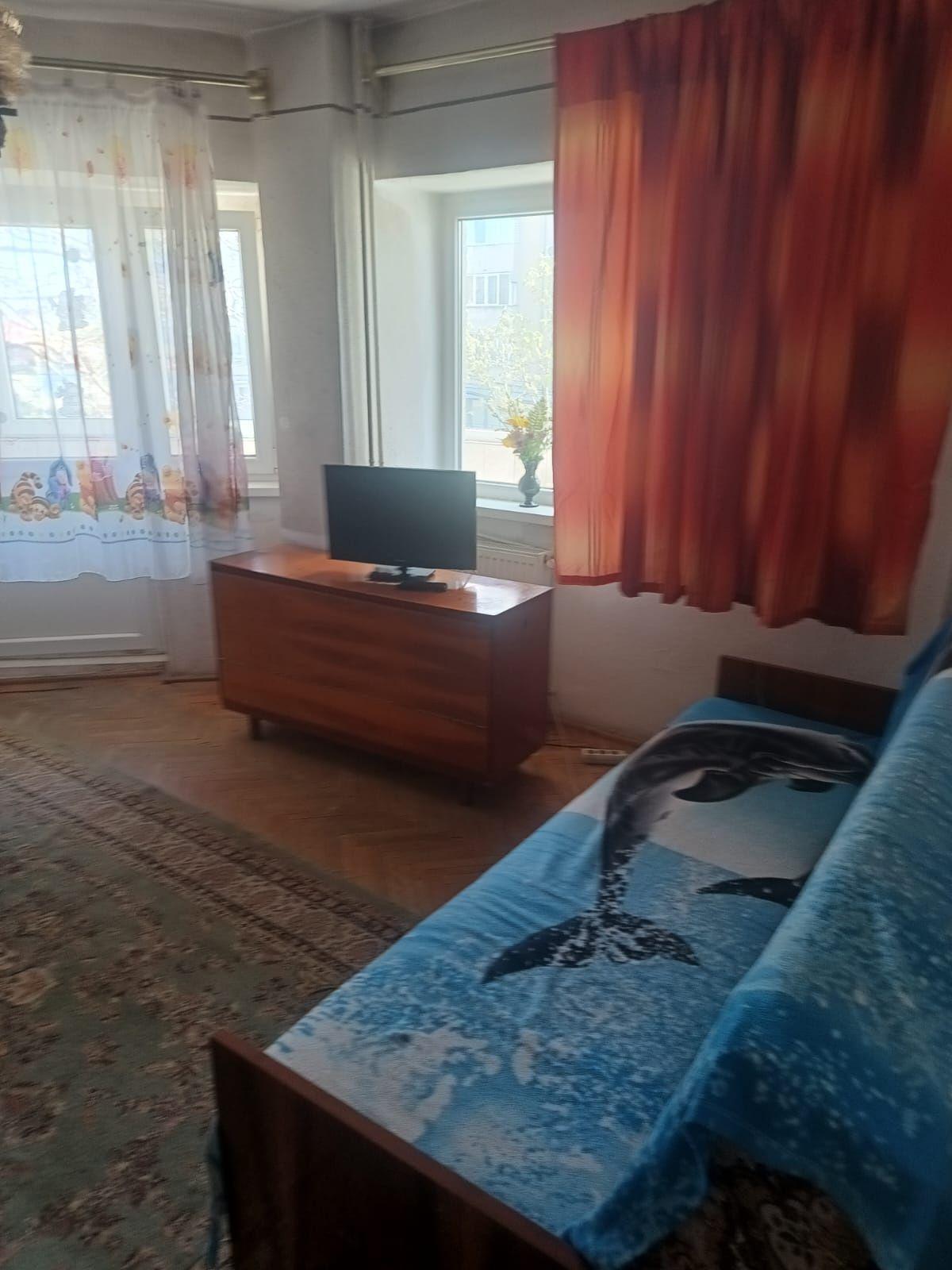 Dau în chirie apartament cu 2 camere , tip D, etaj 1, Calea Aradului