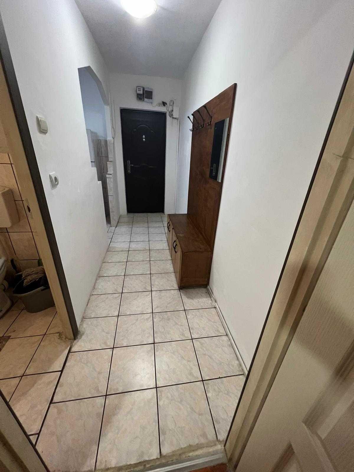 Apartament 2 cam  de inchiriat Cantemir Parter